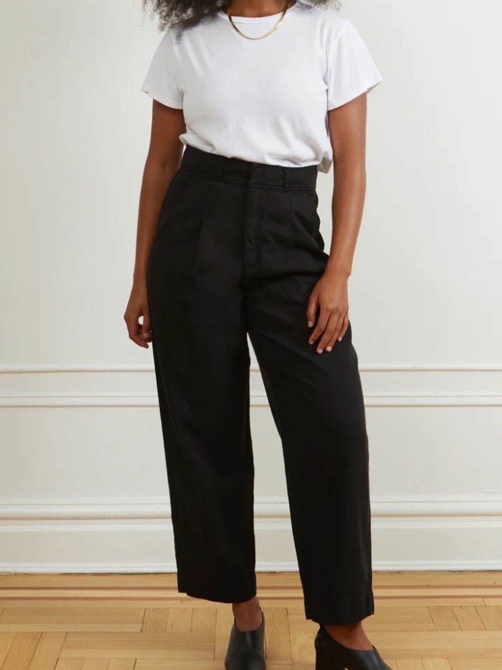 Loup medium ELAINE PLEATED TAPERED TROUSERS - BLACK